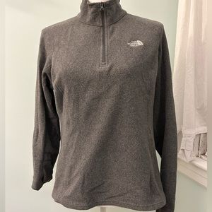 The North Face 1/4 Zip Long Sleeve Pullover